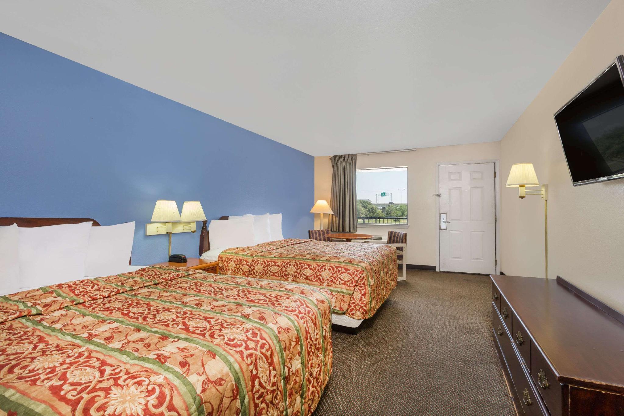 Motel Days Windcrest By Wyndham San Antonio