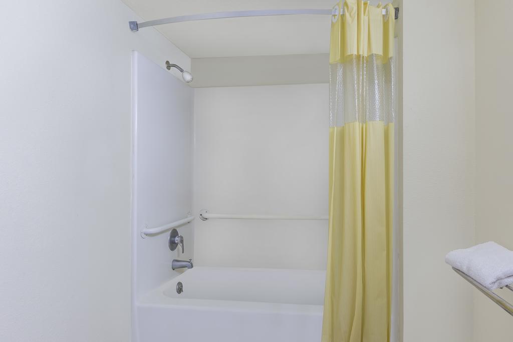 Motel Days Windcrest By Wyndham 2*
